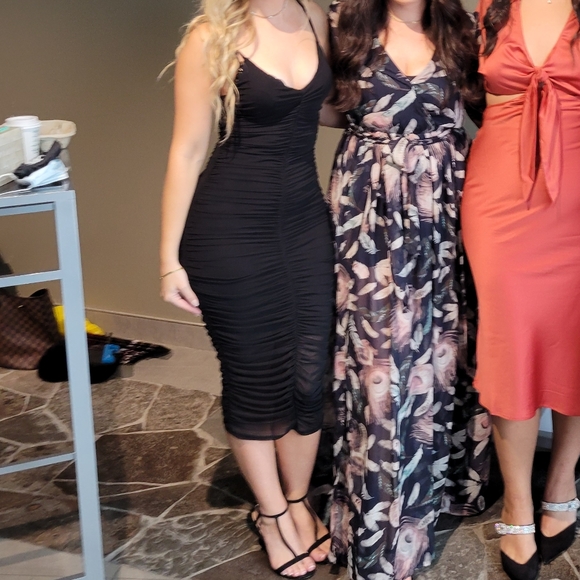 Little black dress - Picture 7 of 7